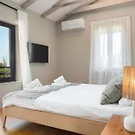 Convivo Vila Nova Vas (Porec)