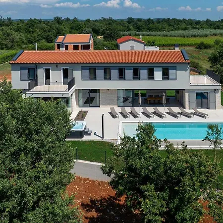 Villa Convivo *