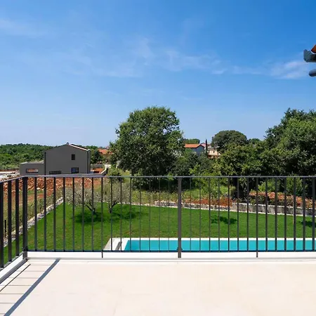 Convivo Villa Nova Vas (Porec)